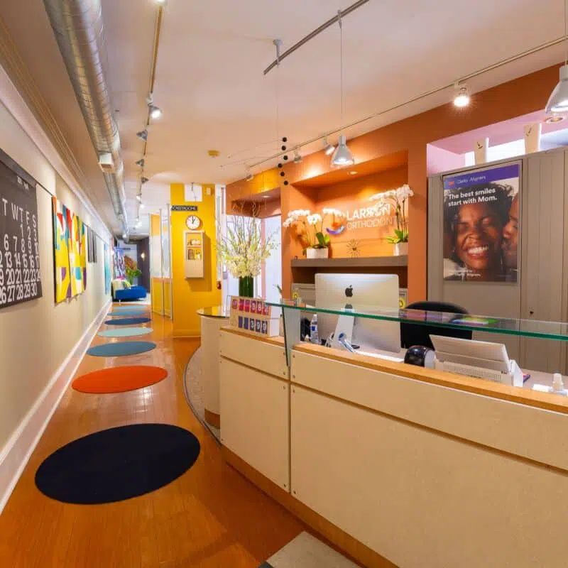 Office Interior Larson Orthodontics Alexandria Virginia 2021 20 800x800 - Our Orthodontic Office in Alexandria Virginia